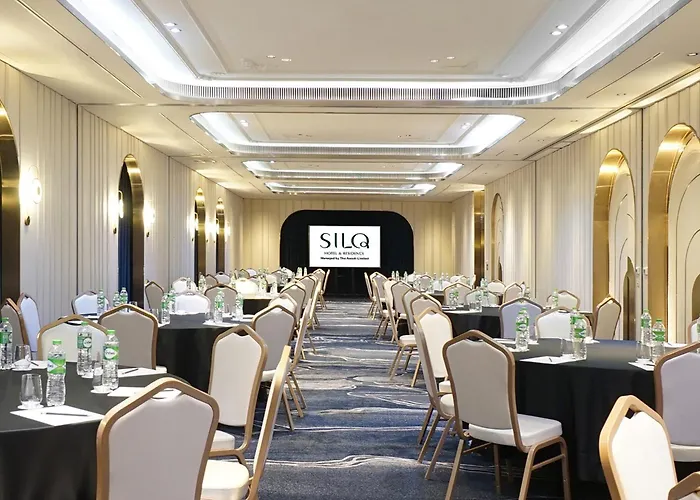Hotel Silq & 5*